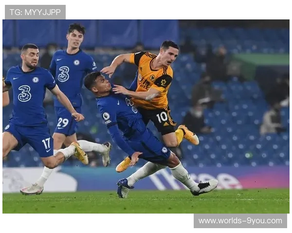 富勒姆主场对阵狼队，保级关键战双方势均力敌